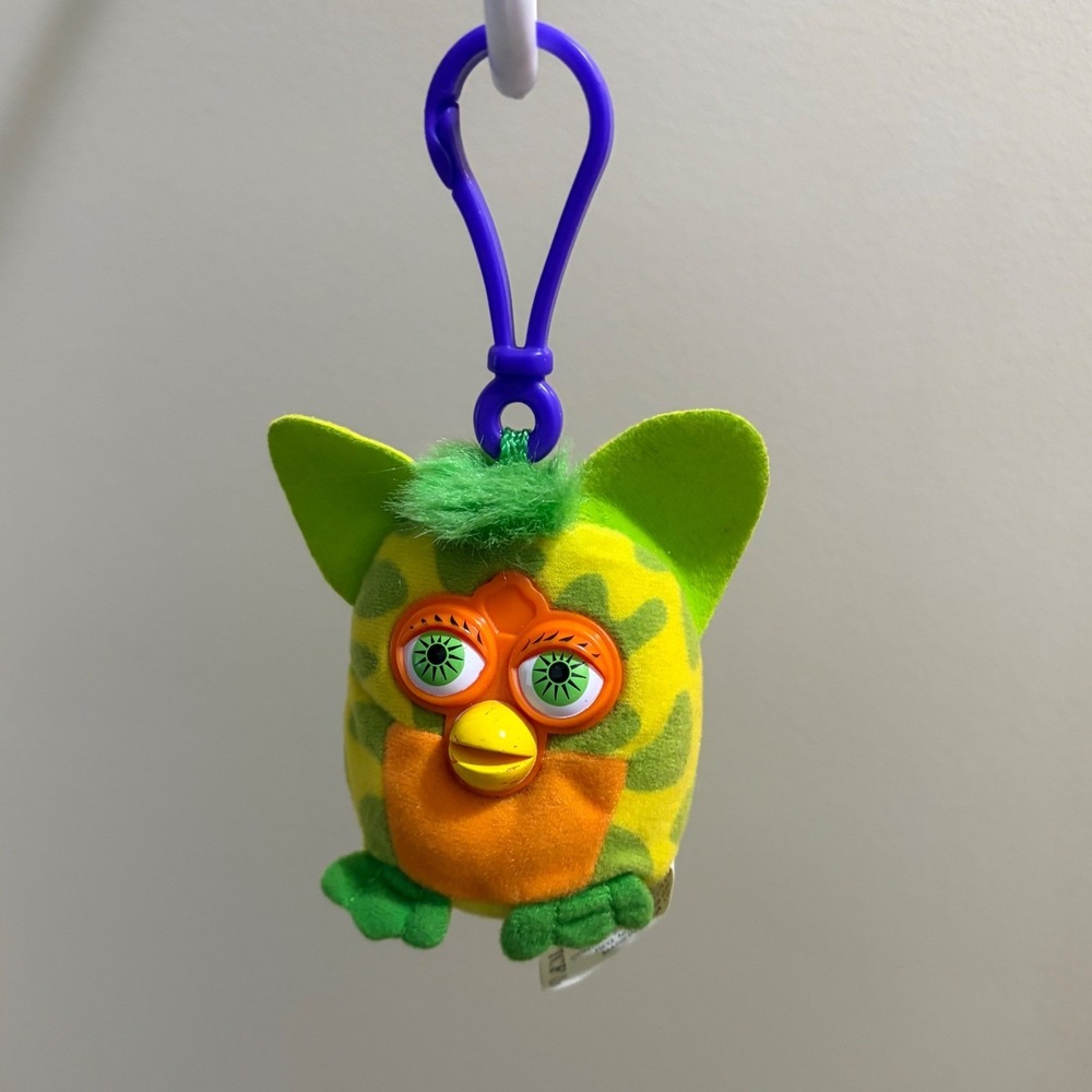 Vintage Furby McDonalds Clip-On Plush Keychain Yellow Green Tiger Electronics